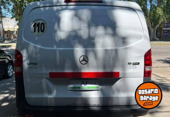 Utilitarios - Mercedes Benz Vito Furgon 2016 Diesel 105000Km - En Venta