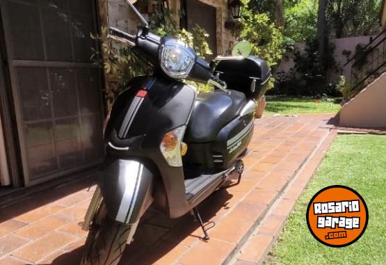 Motos - Kymco Like 2024 Nafta 4000Km - En Venta