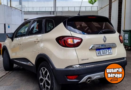 Autos - Renault Captur 2017 Nafta 98000Km - En Venta