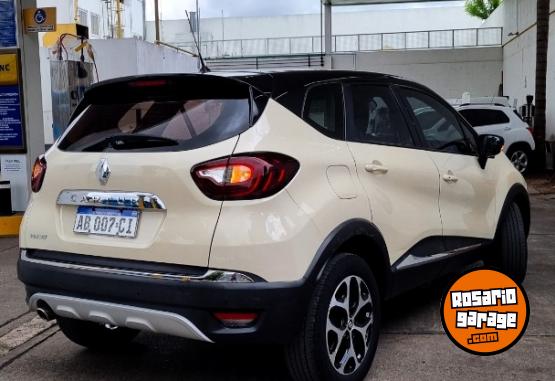 Autos - Renault Captur 2017 Nafta 98000Km - En Venta