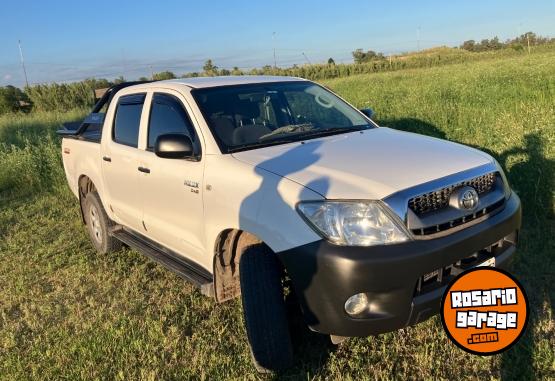 Camionetas - Toyota HILUX 2.5 pack TD 4x2 2010 Diesel 360000Km - En Venta