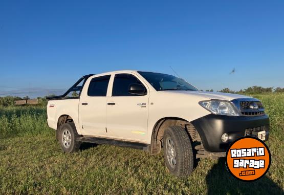 Camionetas - Toyota HILUX 2.5 pack TD 4x2 2010 Diesel 360000Km - En Venta