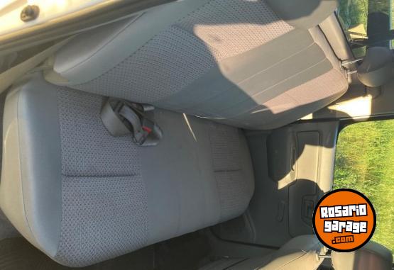 Camionetas - Toyota HILUX 2.5 pack TD 4x2 2010 Diesel 360000Km - En Venta