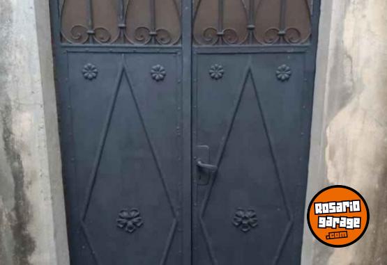 Hogar - Vendo portón de hierro - En Venta