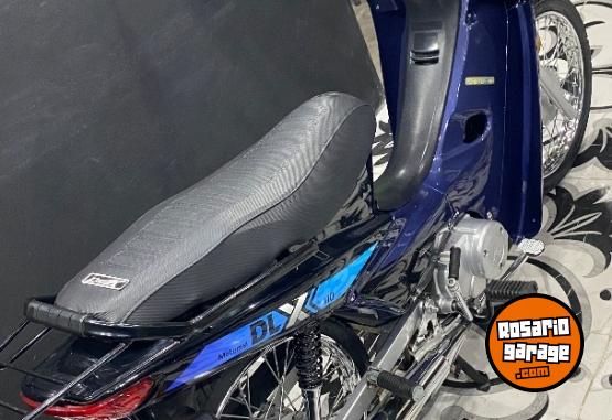 Motos - Motomel DLX 2023 Nafta 10000Km - En Venta
