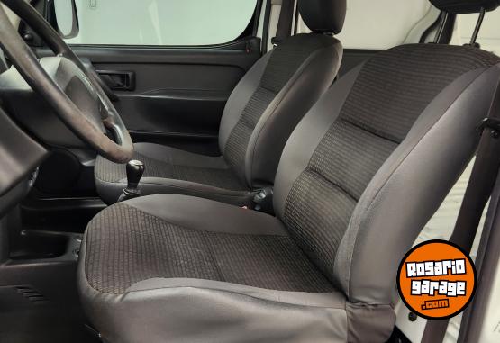 Utilitarios - Peugeot Partner furgon Hdi 2016 Diesel 120000Km - En Venta