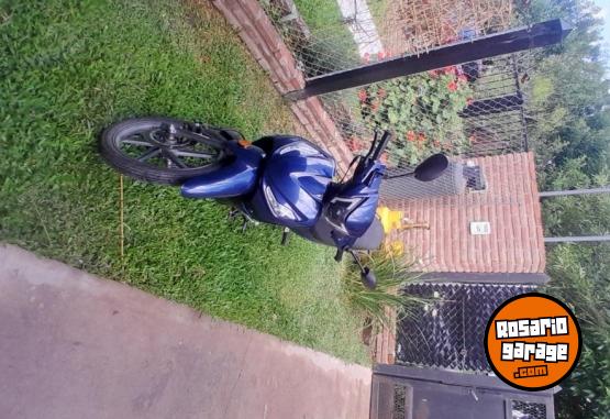 Motos - Motomel B110 2024 Nafta 2600Km - En Venta