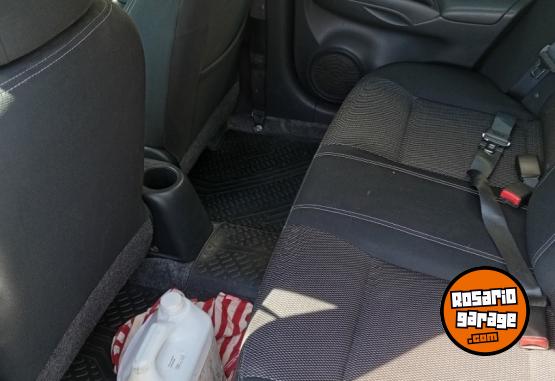 Autos - Nissan Versa advance sense 2016 Nafta 102050Km - En Venta