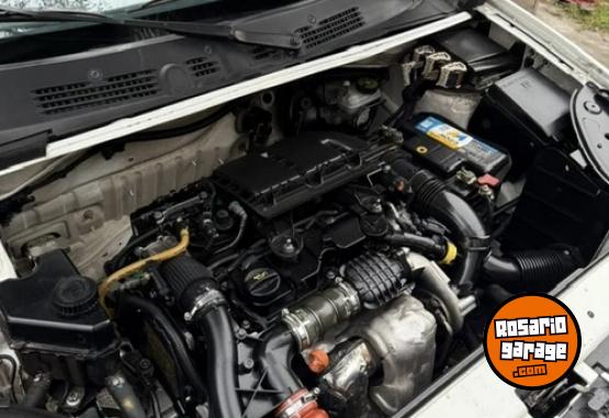 Utilitarios - Peugeot Parnert 2014 Diesel 140000Km - En Venta
