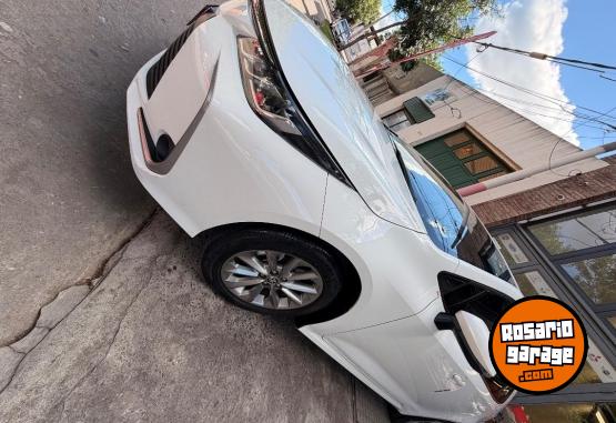 Autos - Toyota Corolla XLI AUT 2023 Nafta 45000Km - En Venta