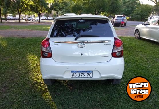 Autos - Toyota Etios Platinum 1.5 2018 Nafta 94814Km - En Venta