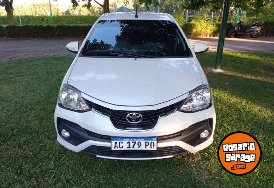 Autos - Toyota Etios Platinum 1.5 2018 Nafta 94814Km - En Venta
