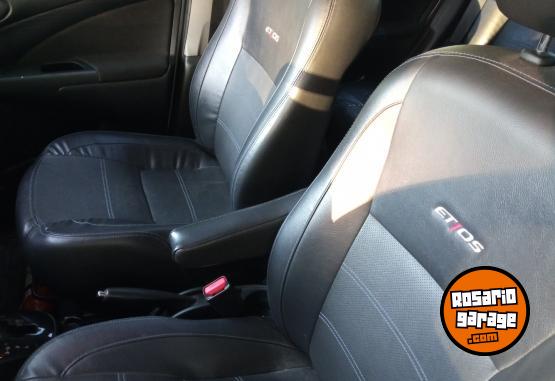 Autos - Toyota Etios Platinum 1.5 2018 Nafta 94814Km - En Venta
