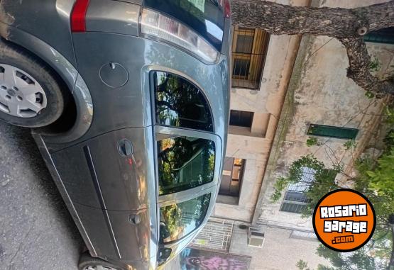 Autos - Chevrolet Meriva 2012 GNC 200000Km - En Venta