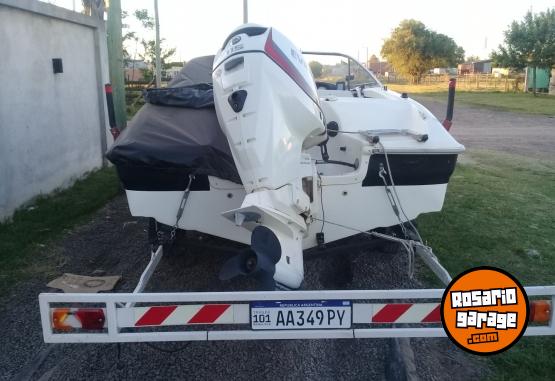 Embarcaciones - Lancha Quicksilver 1600,  Evinrude  115hp con trailer completa - En Venta