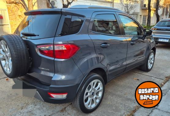 Autos - Ford EcoSport titanium 2022 Nafta 60000Km - En Venta