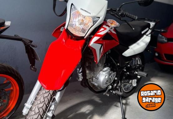 Motos - Honda XR150 2024 Nafta 1800Km - En Venta