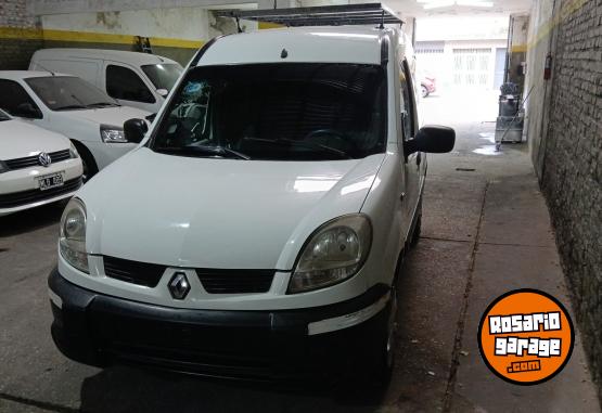 Utilitarios - Renault Kangoo 2012 GNC 170000Km - En Venta