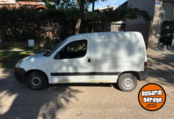 Utilitarios - Citroen Berlingo 2015 Diesel 182000Km - En Venta