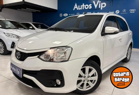 Autos - Toyota ETIOS XLS 2017 Nafta 84000Km - En Venta