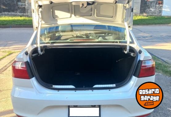 Autos - Volkswagen VOYAGE 1.6 2014 Nafta 153000Km - En Venta