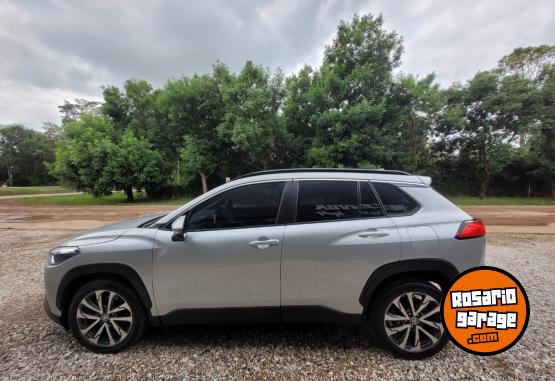 Camionetas - Toyota COROLLA CROSS SEG 2022 Nafta 110000Km - En Venta