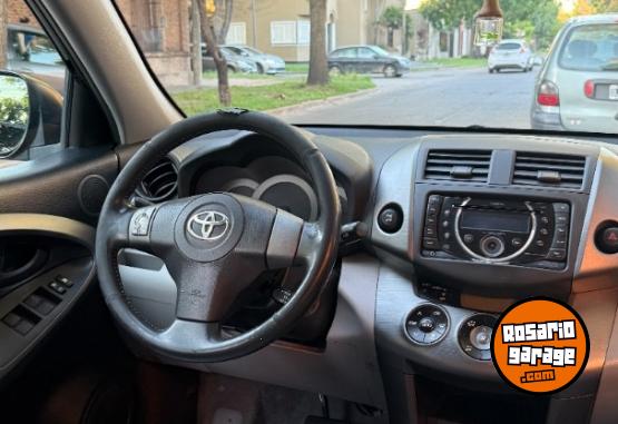 Autos - Toyota Rav4 2.4 4x4 At 2011 Nafta 215000Km - En Venta