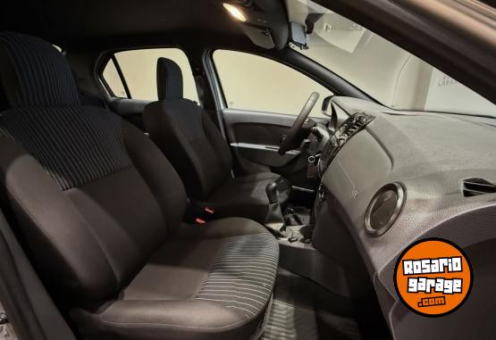 Autos - Renault LOGAN LIFE 2024 Nafta 35000Km - En Venta