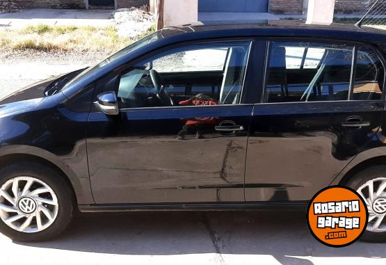 Autos - Volkswagen Up high 2019 Nafta 75000Km - En Venta