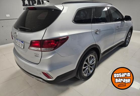 Camionetas - Hyundai Gran Santa Fe 2019 Diesel 145000Km - En Venta