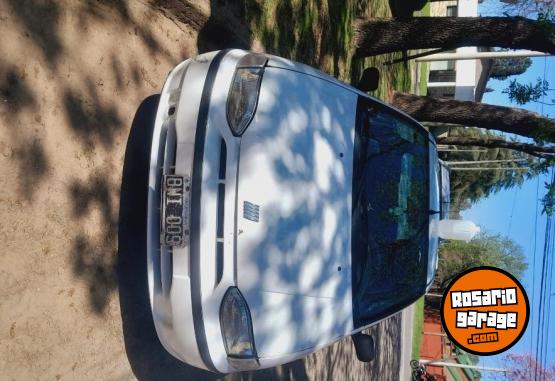 Autos - Fiat Palio 1998 GNC 240000Km - En Venta
