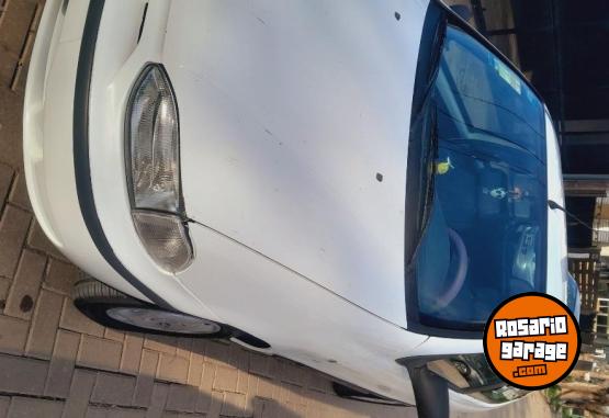 Autos - Fiat Palio 1998 GNC 240000Km - En Venta