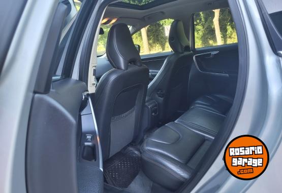 Camionetas - Toyota VOLVO XC60 T5 2013 Nafta 170000Km - En Venta