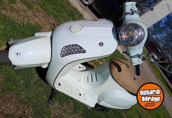 Motos - Motomel Strato Euro 2023 Nafta 1720Km - En Venta