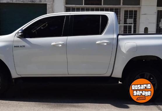 Camionetas - Toyota 4X4 SR 2021 Diesel 34000Km - En Venta