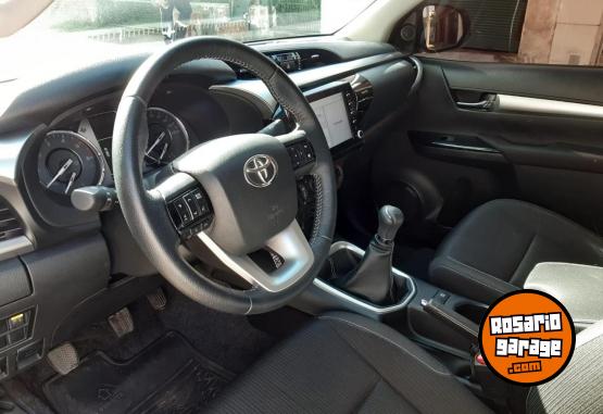 Camionetas - Toyota 4X4 SR 2021 Diesel 34000Km - En Venta