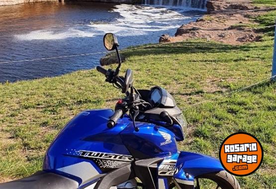 Motos - Honda CB 250 2022 Nafta 5300Km - En Venta