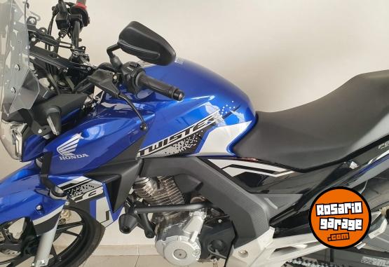 Motos - Honda CB 250 2022 Nafta 5300Km - En Venta