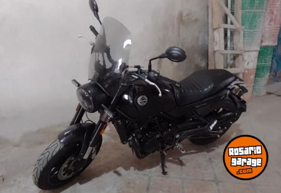 Motos - Benelli Leoncino 2021 Nafta 7700Km - En Venta