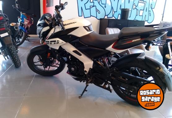 Motos - Bajaj NS 200 2023 Nafta 7040Km - En Venta