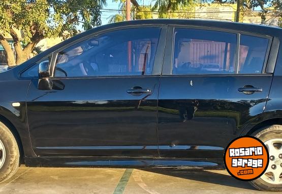 Autos - Nissan Tiida 2011 Nafta 146000Km - En Venta