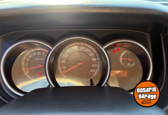 Autos - Nissan Tiida 2011 Nafta 146000Km - En Venta