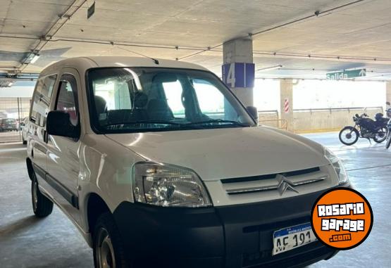 Utilitarios - Citroen BERLINGO MIXTA HDI 2022 Diesel 95000Km - En Venta
