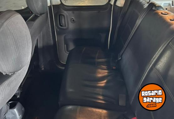 Utilitarios - Citroen BERLINGO MIXTA HDI 2022 Diesel 95000Km - En Venta