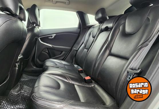 Autos - Volvo V40 Momentum 2.0t 2017 Nafta 80000Km - En Venta