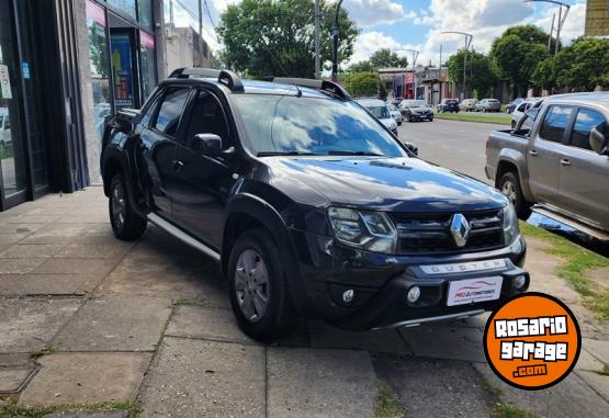 Camionetas - Renault Oroch Outsider Plus 2.0 2017 GNC 104600Km - En Venta