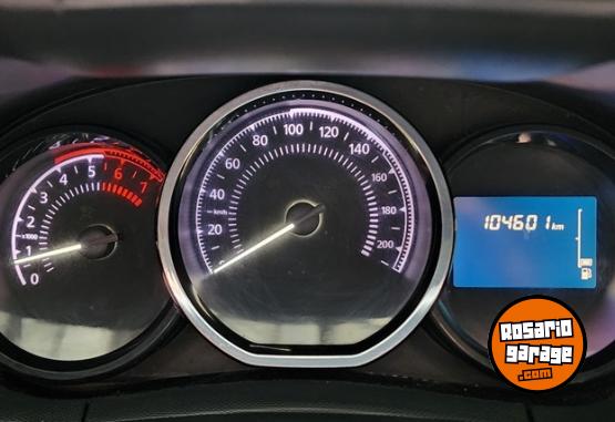 Camionetas - Renault Oroch Outsider Plus 2.0 2017 GNC 104600Km - En Venta