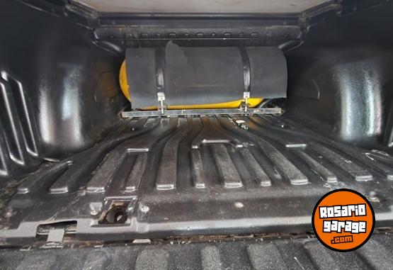 Camionetas - Renault Oroch Outsider Plus 2.0 2017 GNC 104600Km - En Venta