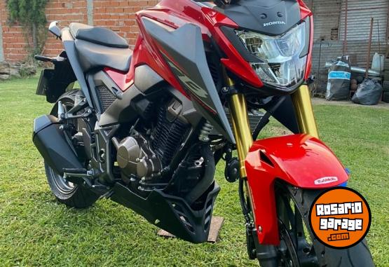Motos - Honda CB 300 2024 Nafta 3000Km - En Venta