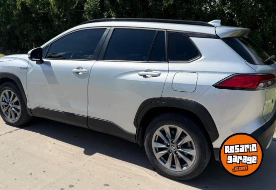 Camionetas - Toyota Corolla cross XEI hybrida 2021 Electrico / Hibrido 36500Km - En Venta